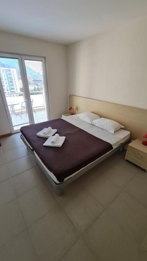Irish Apartment Complex บุดวา ภายนอก รูปภาพ