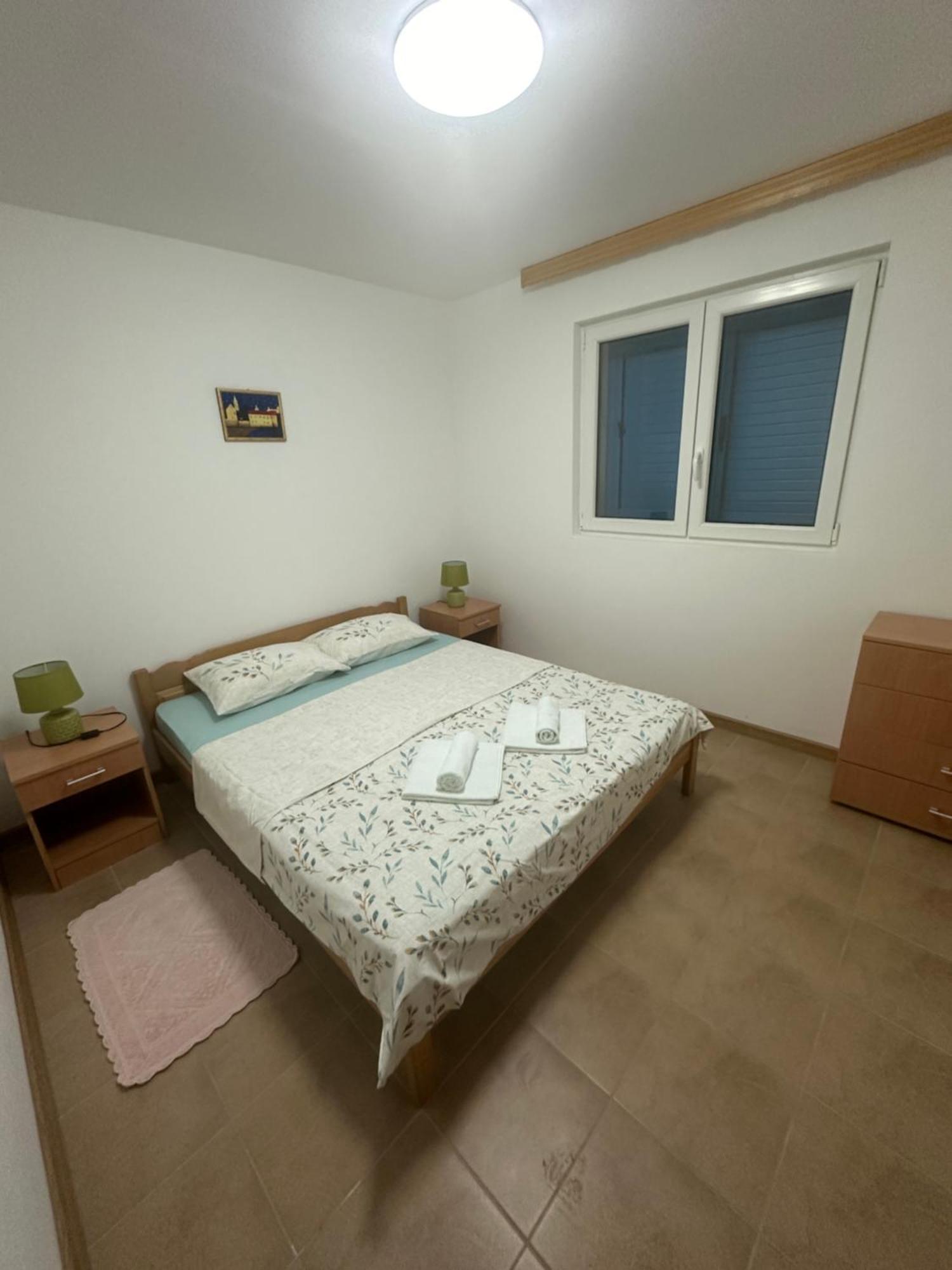 Irish Apartment Complex บุดวา ภายนอก รูปภาพ