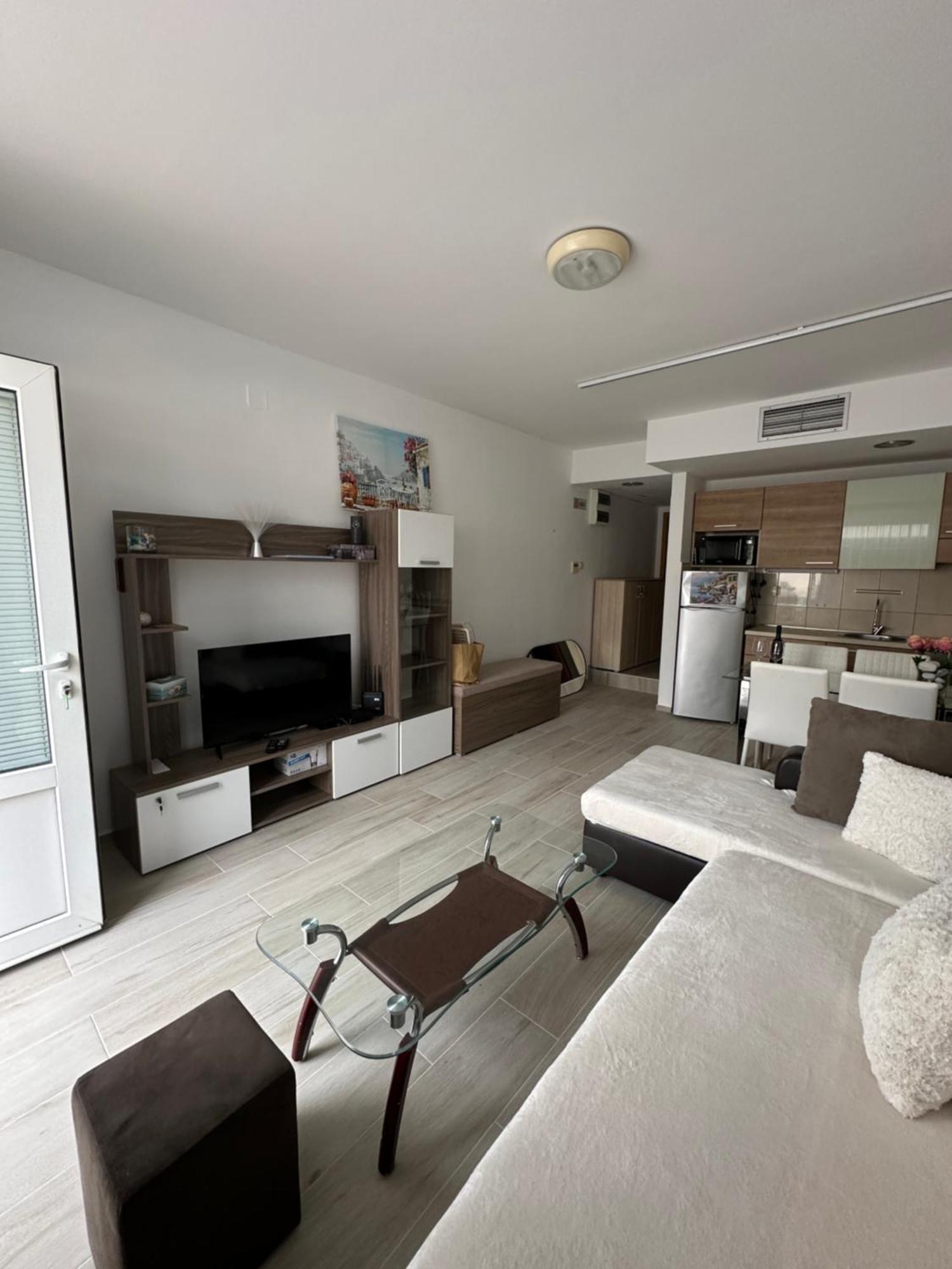 Irish Apartment Complex บุดวา ภายนอก รูปภาพ